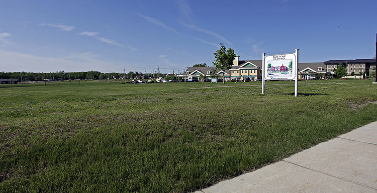 16-26 Andrews Parkway